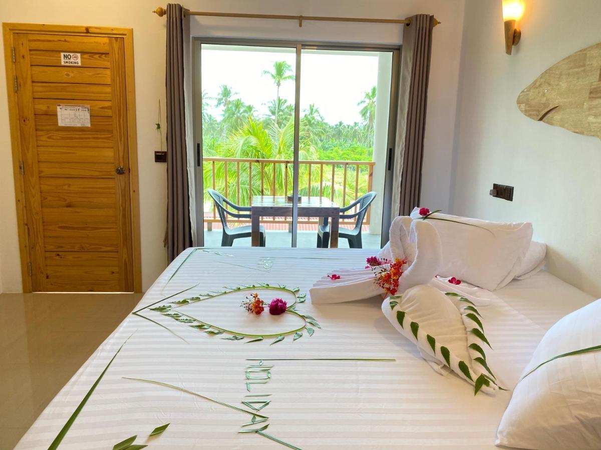Thila Farm View Hotell Thoddoo Exteriör bild